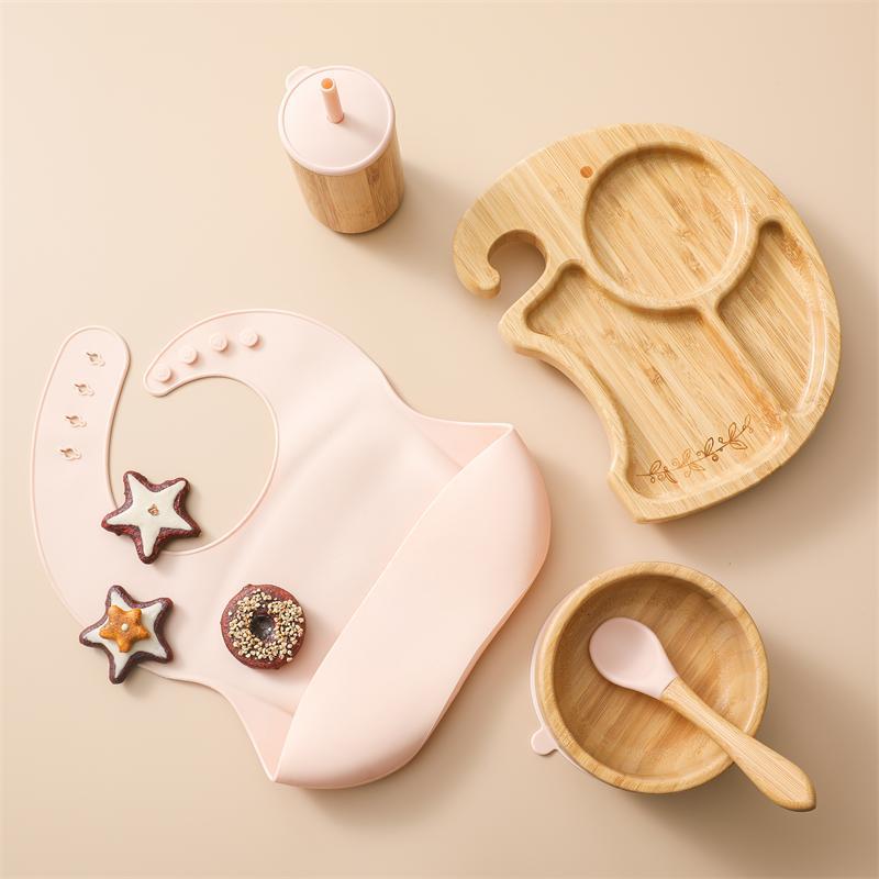 Elephant feeding set- perfect gift for your little one.
