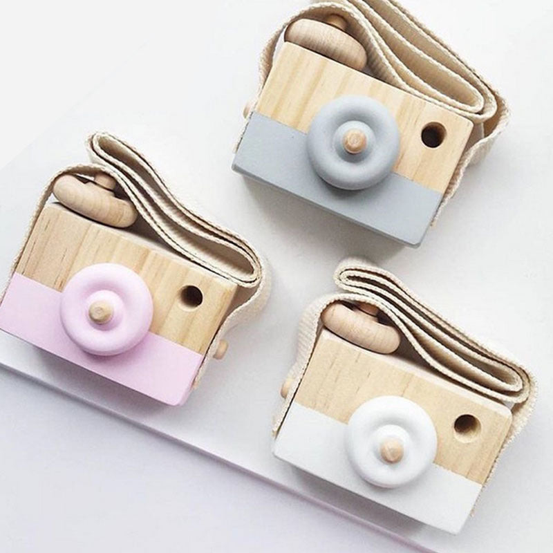 Wooden Toy Camera — let their imagination shine